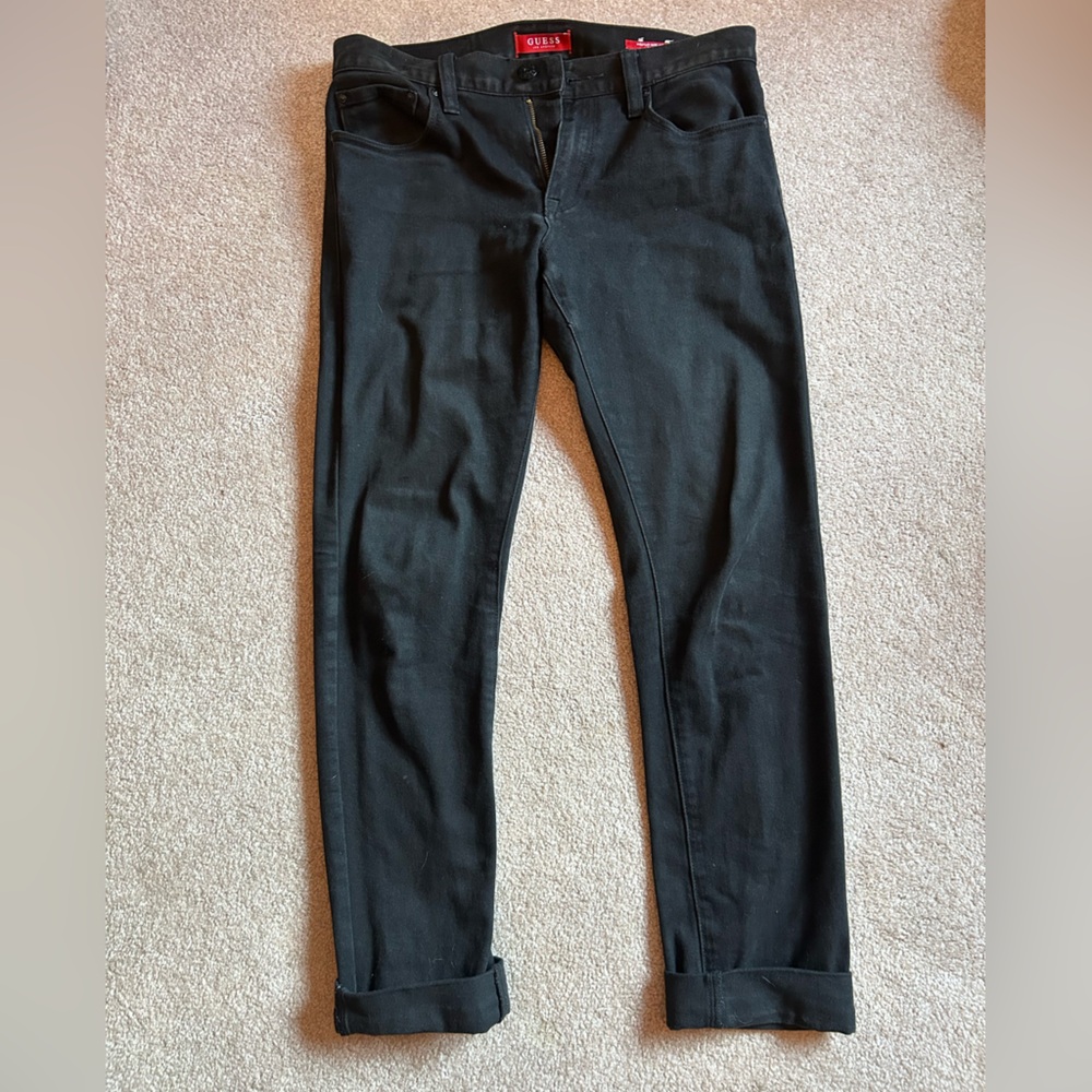 Guess Medium Rise Skinny. 31x32